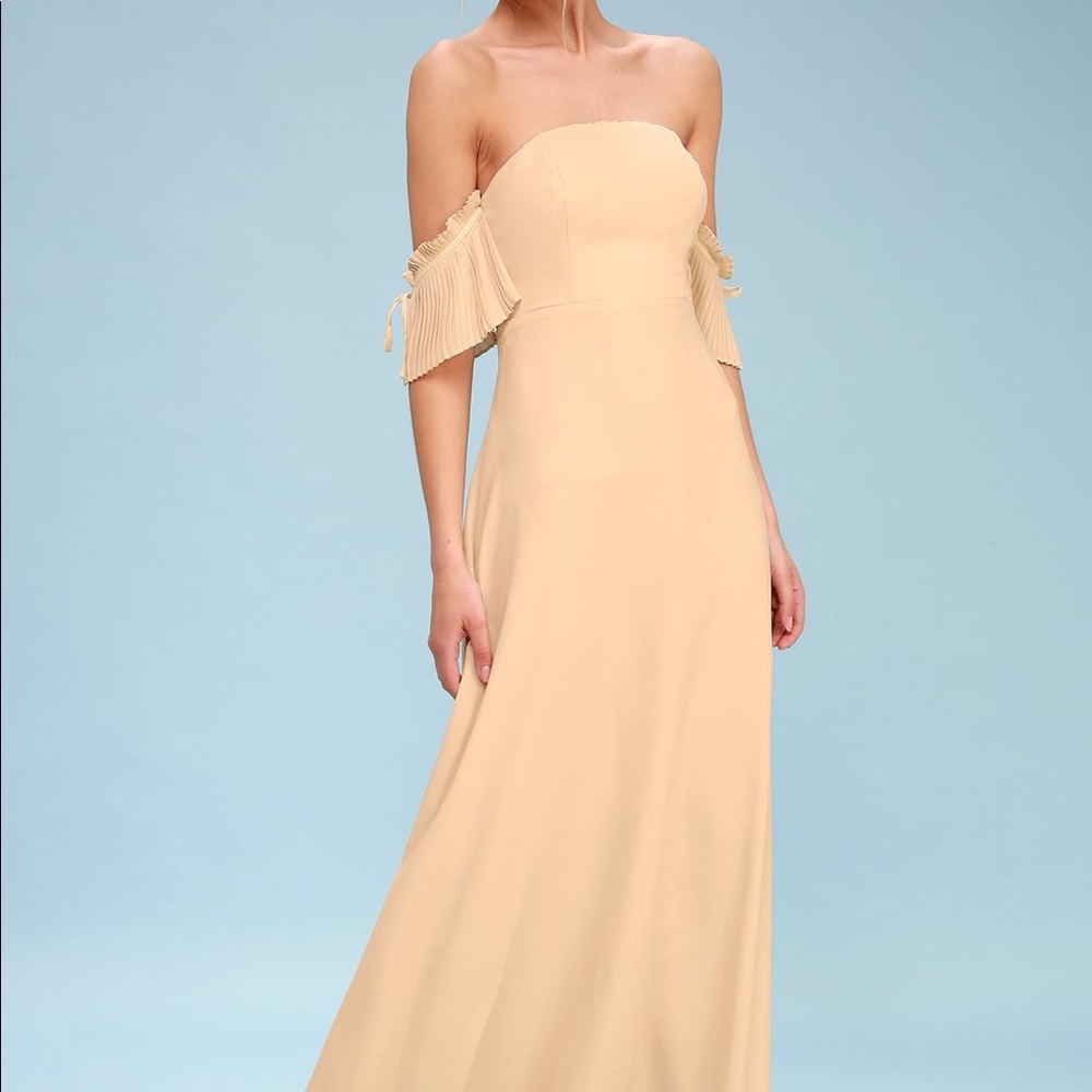 Gorgeous Nude dress New